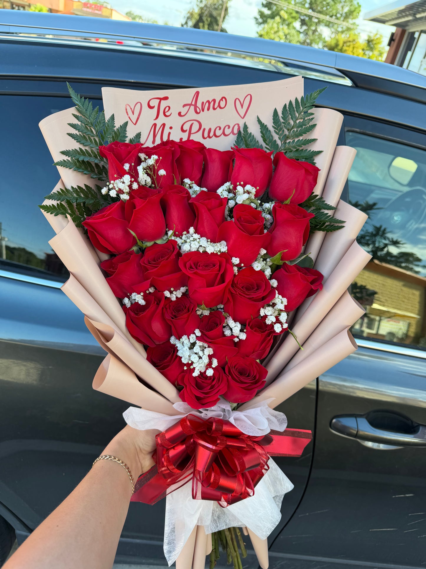 beautiful  flat bouquet