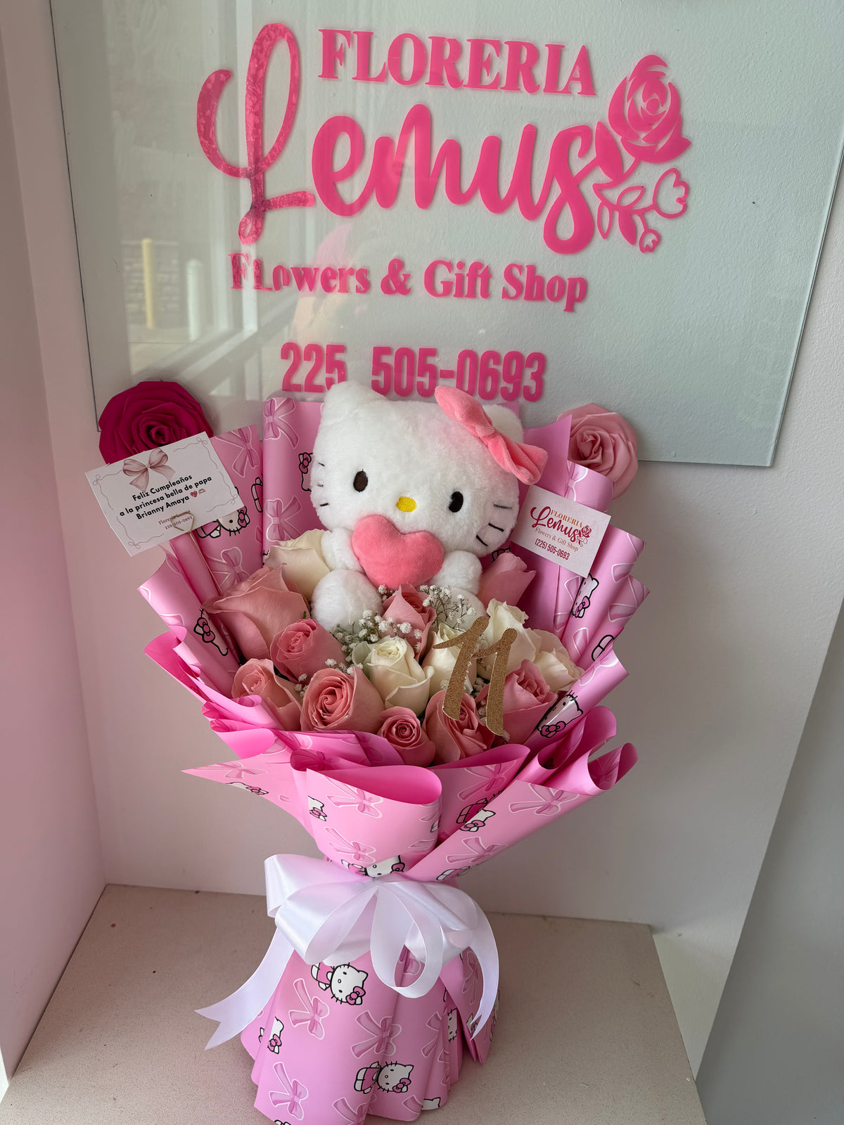 hello kitty boquet